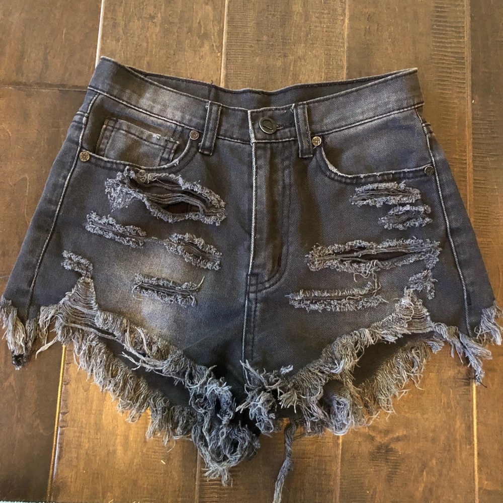 UNIF Shorts